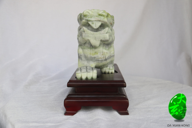 負(fù)屃 大：16800￥ ?。?800￥